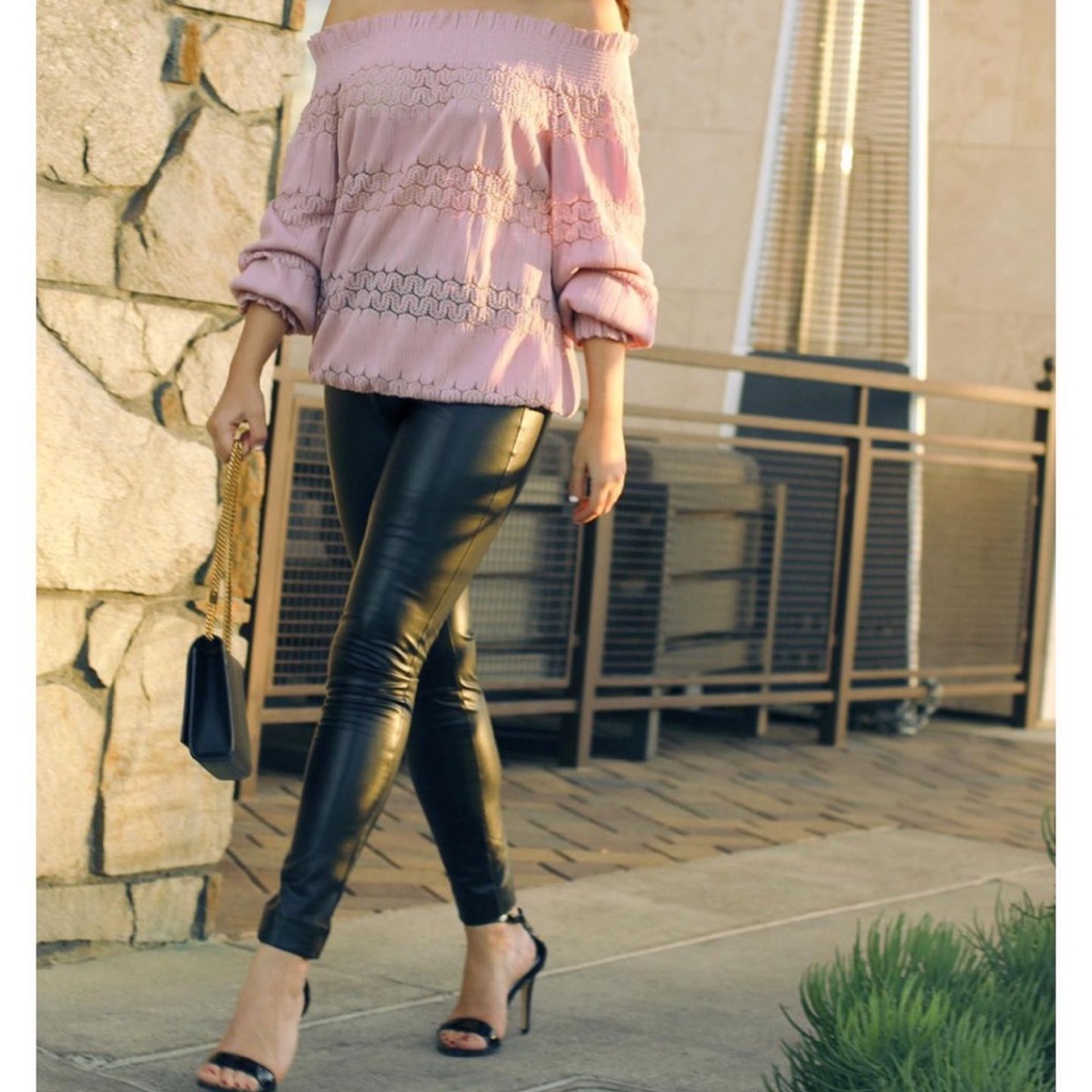 No Brand  Size SmallColor Pink 65 Polyester 30rayon